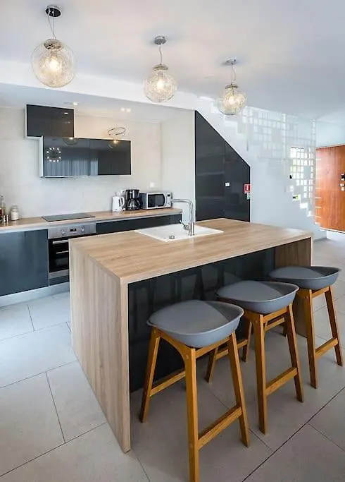 Luxury Villa Tina Moseni With Private Heated Pool Kastela